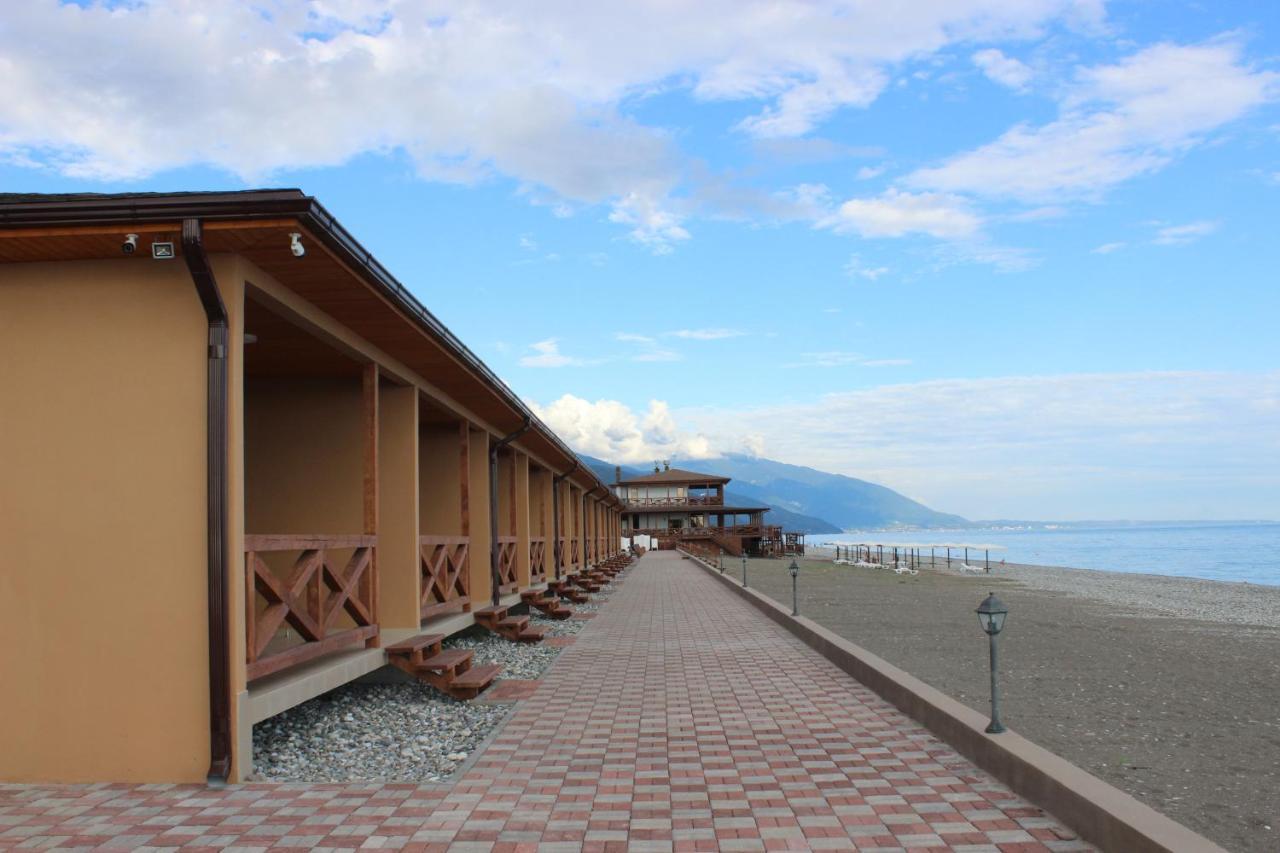 Napra Hotel Tsandrypsh Exterior foto