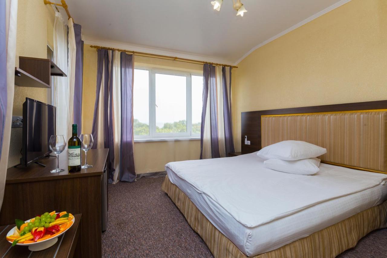 Napra Hotel Tsandrypsh Exterior foto